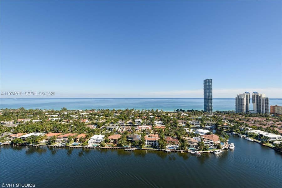 Property photo for 19707 Turnberry Way, #28J, Aventura, FL