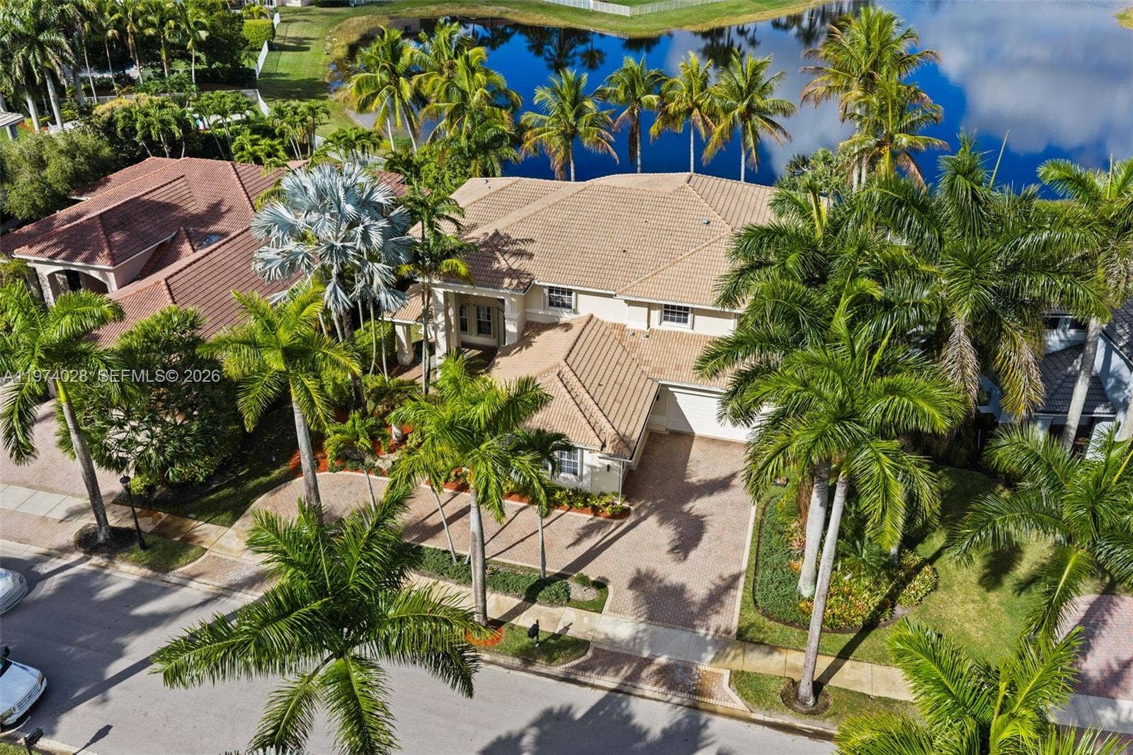 1537 Victoria Isle Way, Weston, FL 33327 Photo 32