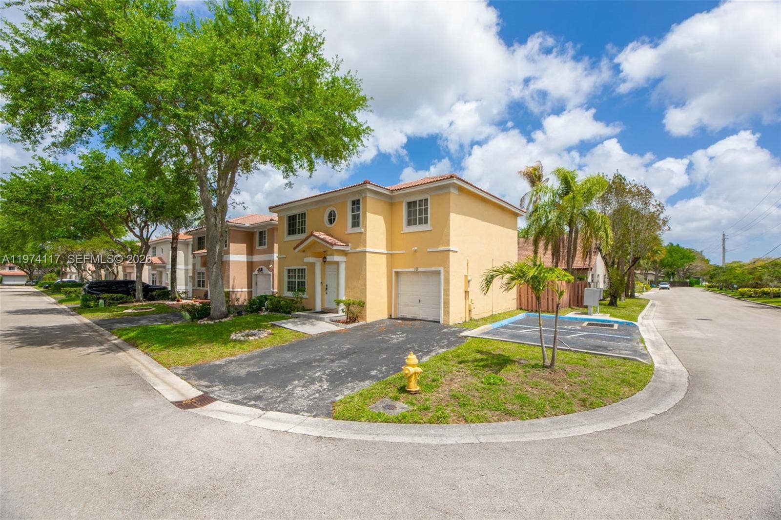 10 NW 110th Avenue, Plantation, FL 33324 Photo 3
