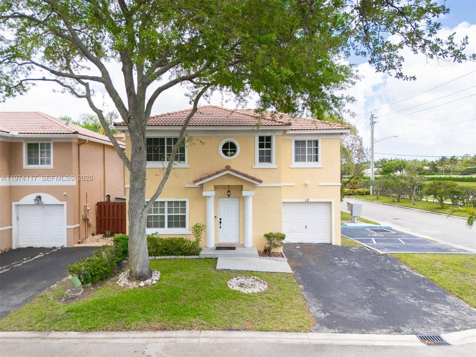 10 NW 110th Avenue, Plantation, FL 33324 Photo 4