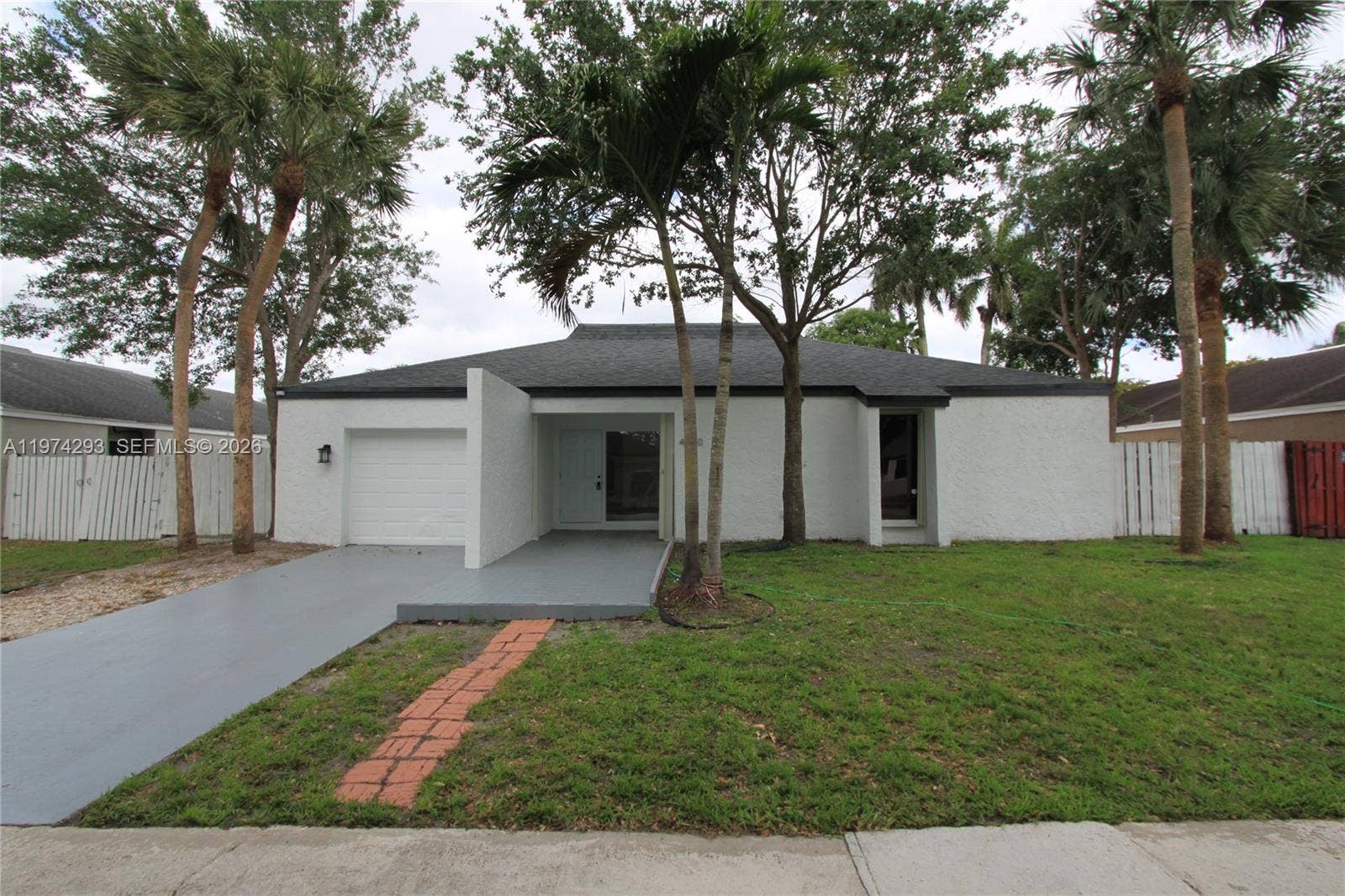 4940 SW 94th Way, Cooper City, FL 33328 Photo 1