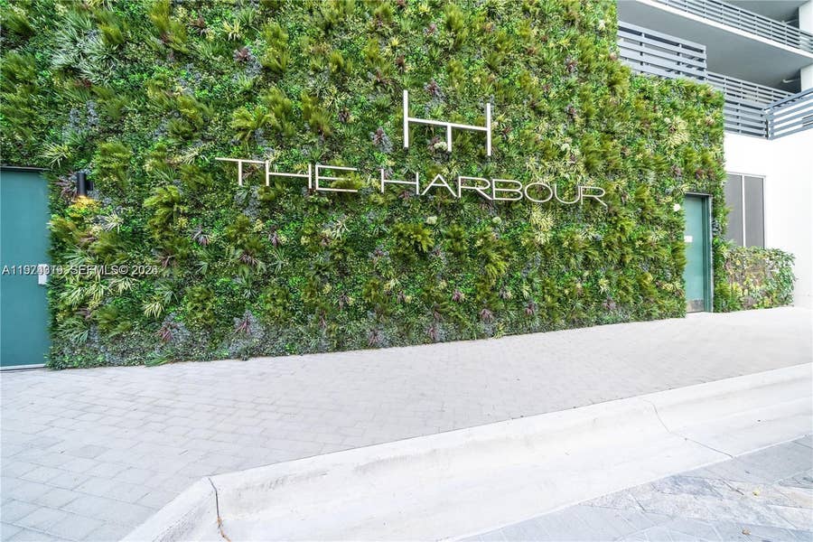 Property photo for 16385 Biscayne Boulevard, #1120, North Miami Beach, FL