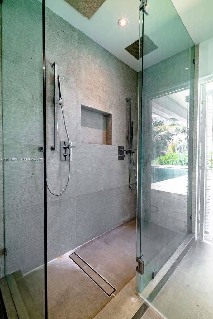 11030 SW 42nd Court, Davie, FL 33328 Shower Bathroom #2