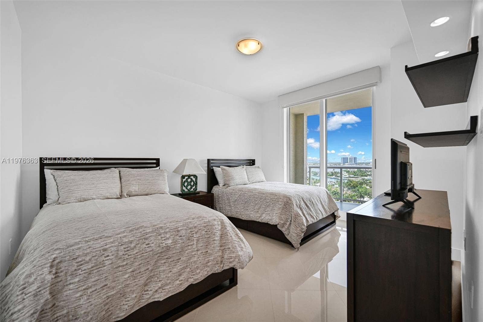 2700 N Ocean Drive, #902B, Singer Island, FL 33404 Photo 31