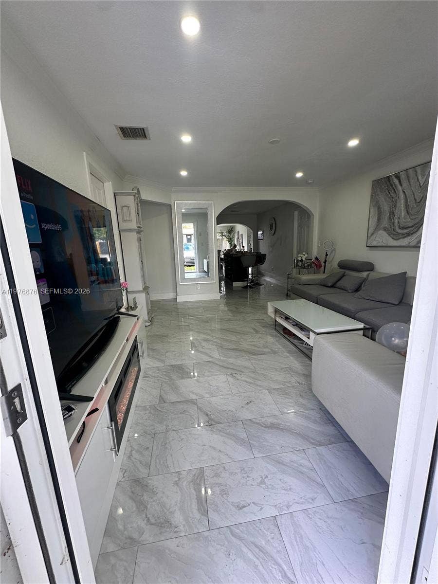 5710 Douglas Street, Hollywood, FL 33021 Photo 7
