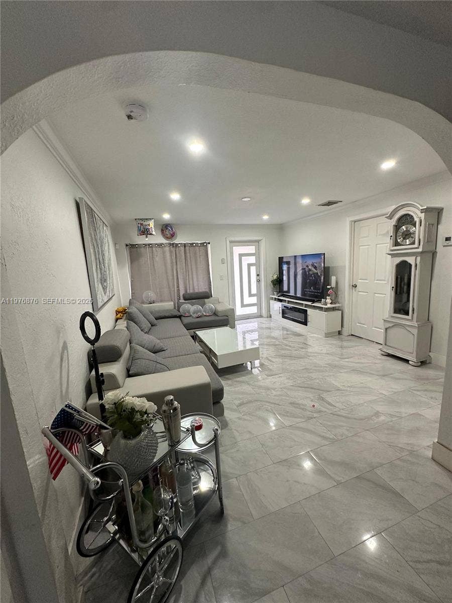 5710 Douglas Street, Hollywood, FL 33021 Photo 6