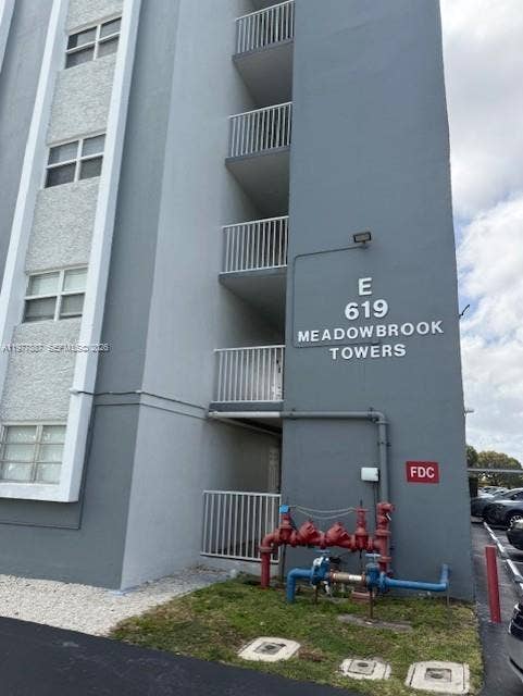 Property photo for 619 NE 14th Avenue, #303, Hallandale Beach, FL