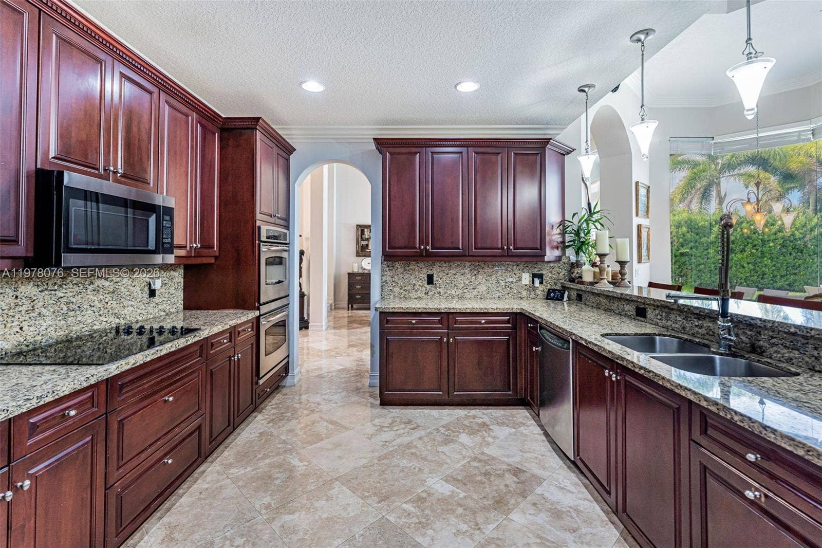 10221 Blue Palm Street, Plantation, FL 33324 Photo 11