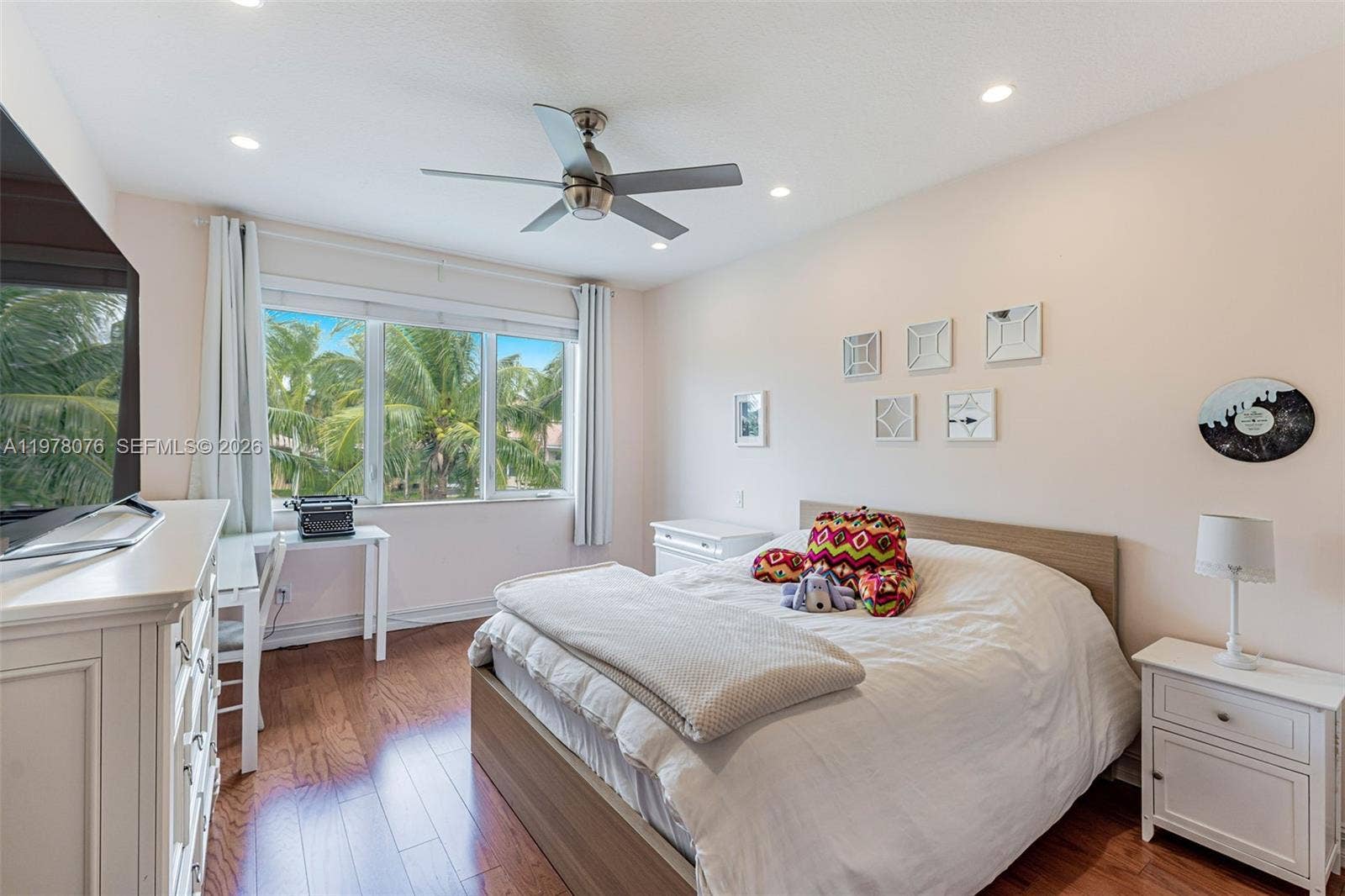 10221 Blue Palm Street, Plantation, FL 33324 Photo 24
