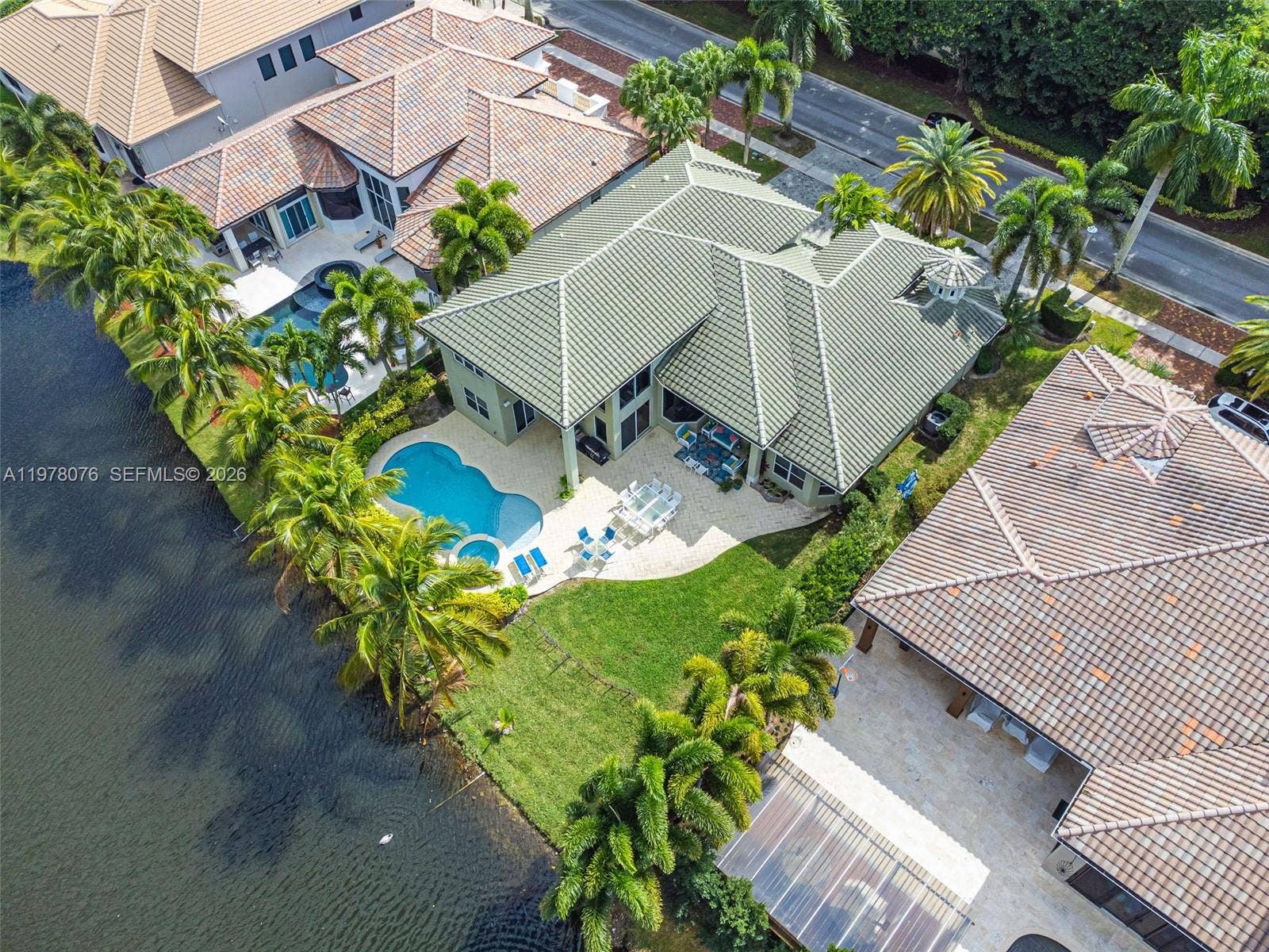10221 Blue Palm Street, Plantation, FL 33324 Photo 7
