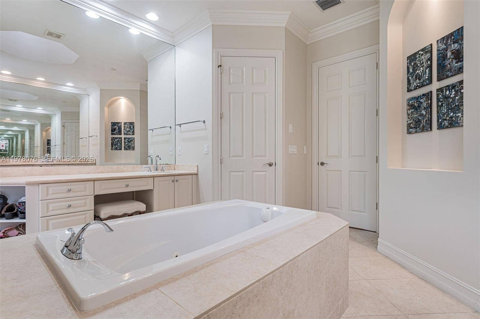 10221 Blue Palm Street, Plantation, FL 33324 Photo 27