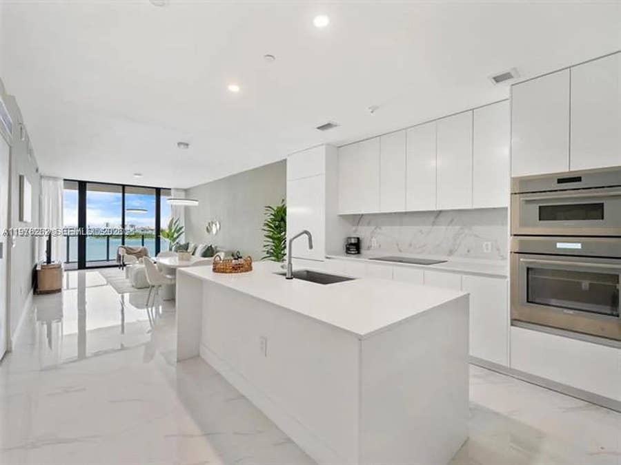 Property photo for 700 NE 24th Street, #606, Miami, FL