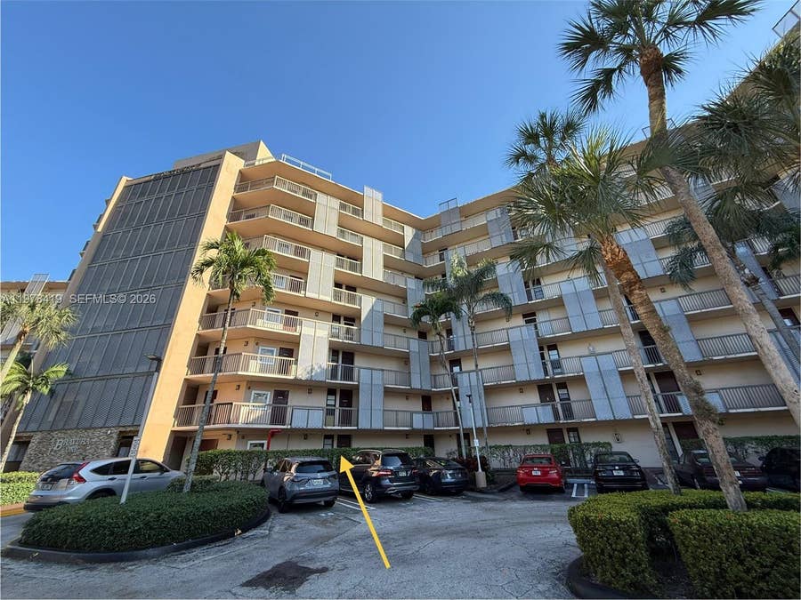 Property photo for 3301 N Country Club Drive, #106, Aventura, FL