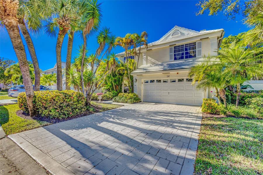 Property photo for 30 Windsor Lane, Palm Beach Gardens, FL