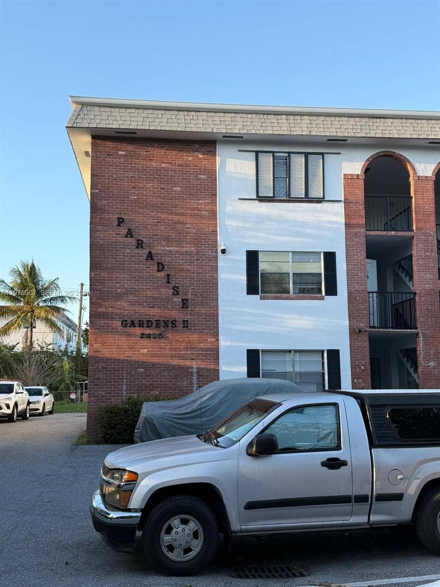 Property photo for Hollywood, FL