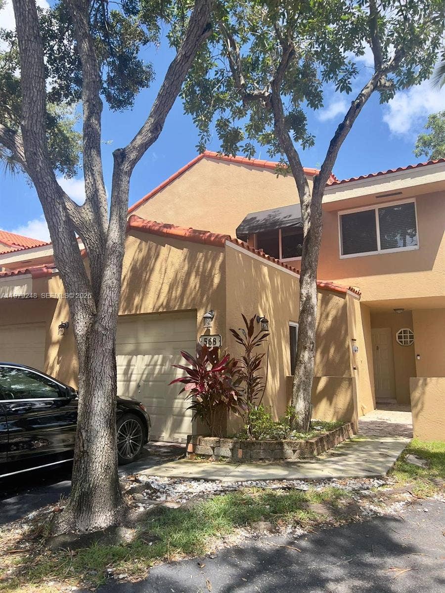 Property photo for 568 N University Drive, #568, Plantation, FL