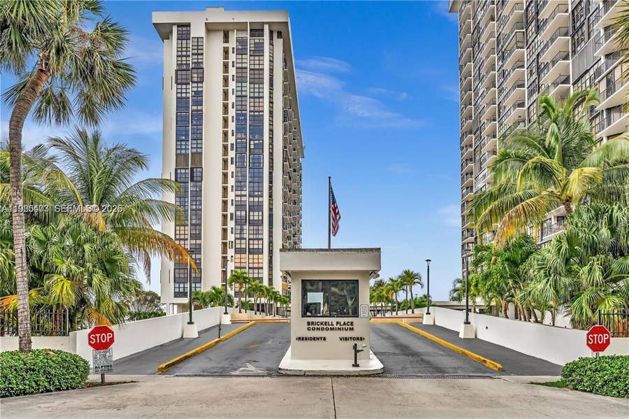 Property photo for 1901 Brickell Avenue, #B1407, Miami, FL
