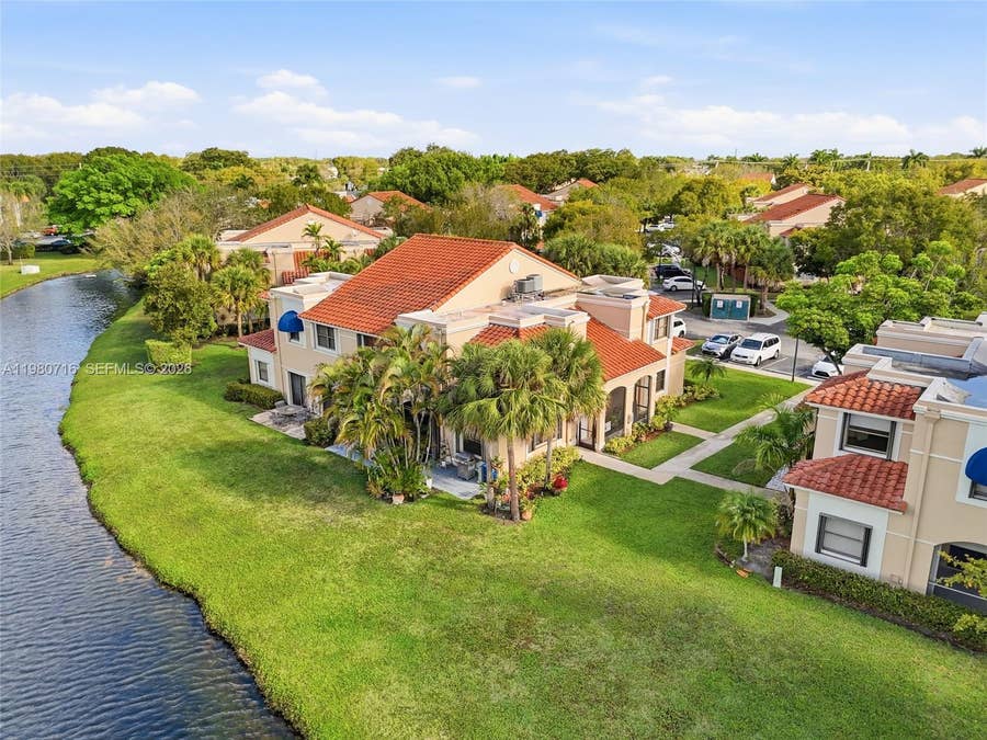 Property photo for 567 Racquet Club Road, #18, Weston, FL