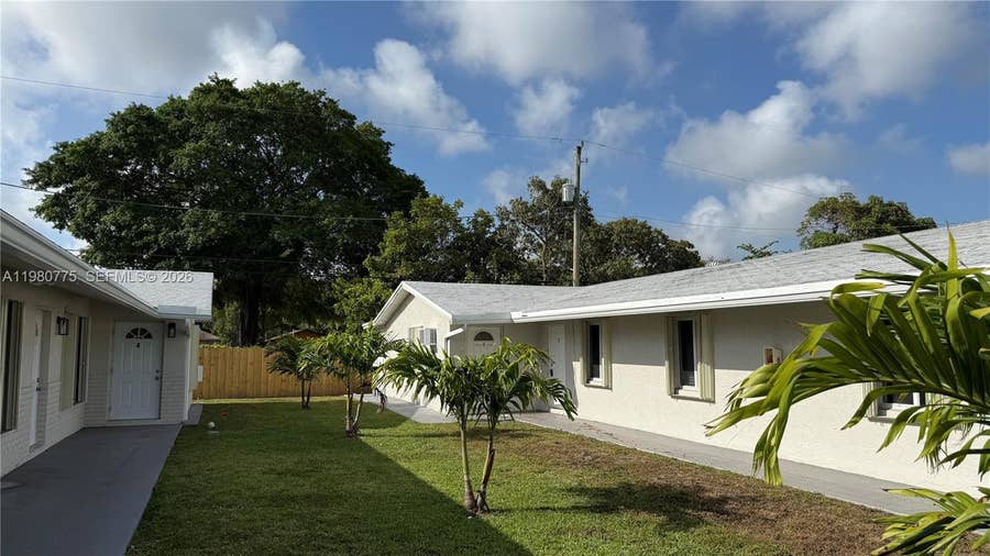 Property photo for 220 NW 12th Street, Pompano Beach, FL