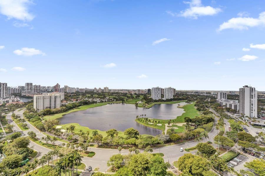 Property photo for 20281 E Country Club Drive, #2209, Aventura, FL