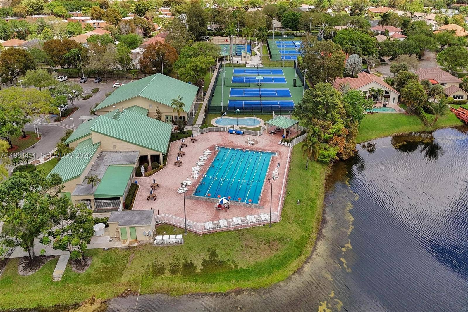 11585 N Quayside Drive, Cooper City, FL 33026 Use of Cooper City Community Center on premises for a small fee