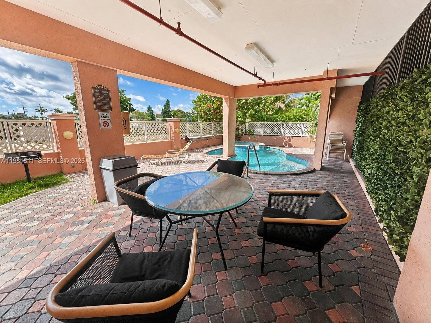 8816 Collins Avenue, #105, Surfside, FL 33154 POOL_SEATING