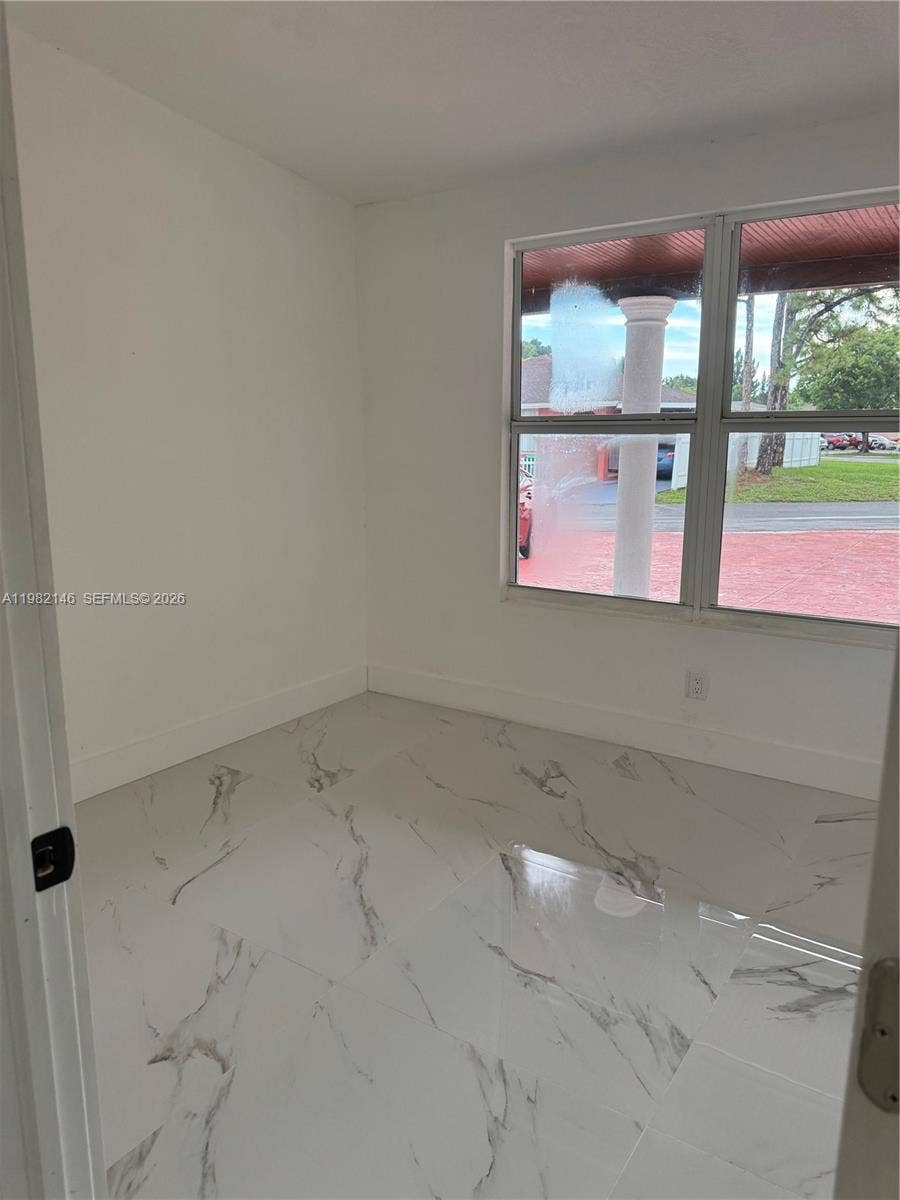 20819 NW 41st Ave Road, Miami Gardens, FL 33055 Photo 11