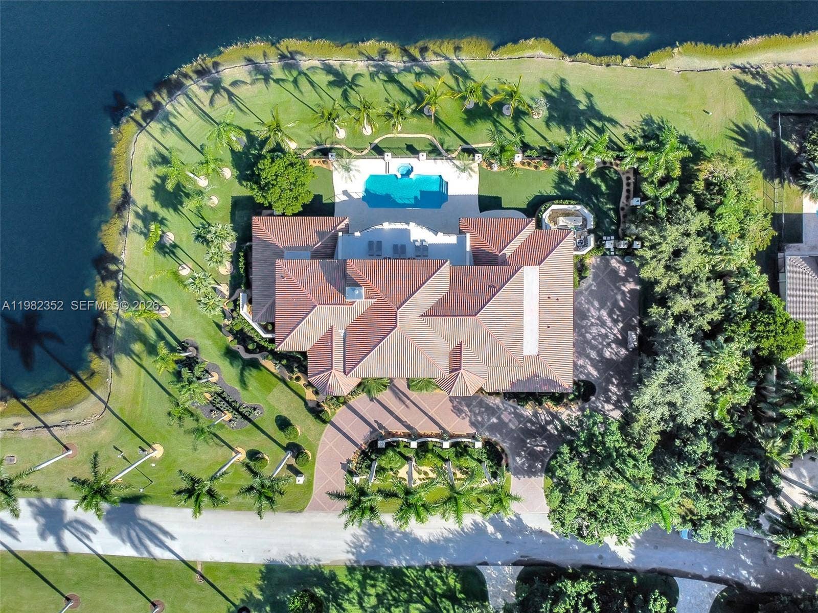 2905 Paddock Road, Weston, FL 33331 Photo 9