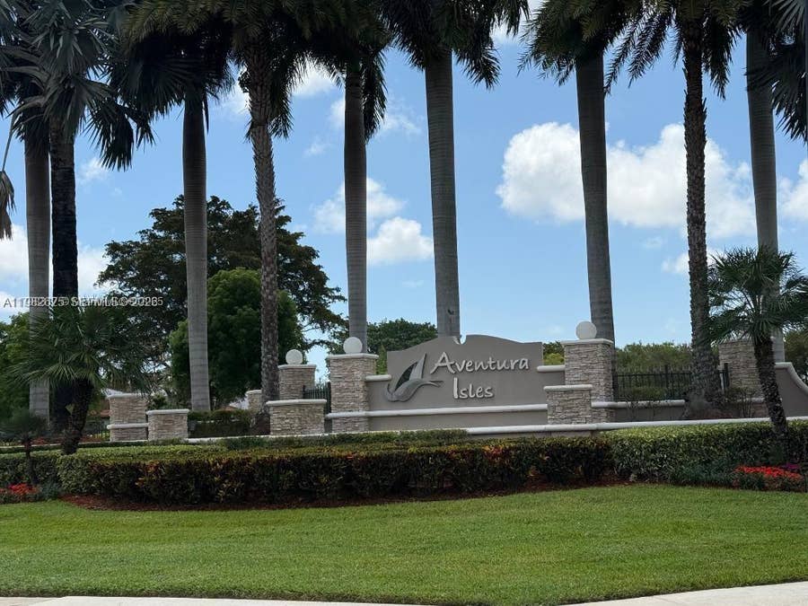 Property photo for 424 NE 194th Terrace, Miami, FL