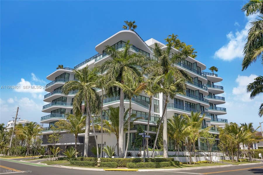 Property photo for 9901 W Bay Harbor Drive, #506, Miami, FL