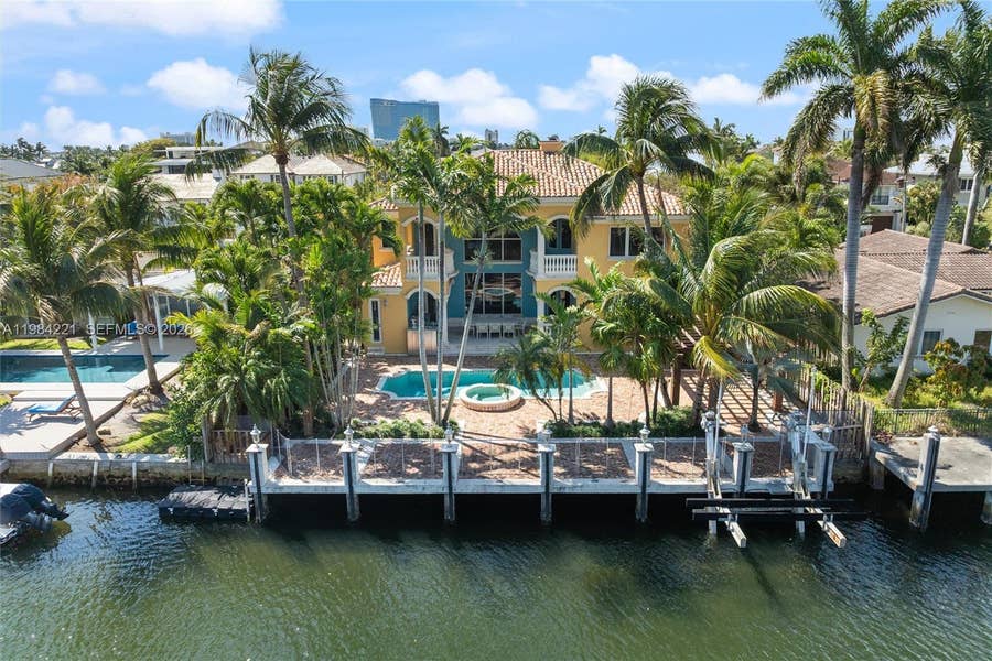 Property photo for 1701 SE 10th Street, Fort Lauderdale, FL
