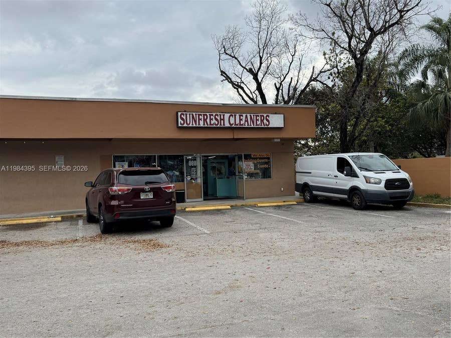 Property photo for 1890 N Pine Island Road, Plantation, FL