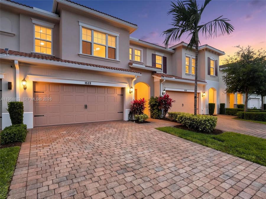 Property photo for 1628 Myrtle Oak Terrace, Hollywood, FL