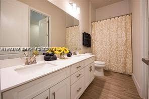 7637 S Blue Spring Drive, #7637, Parkland, FL 33067 Hall Bathroom with tub