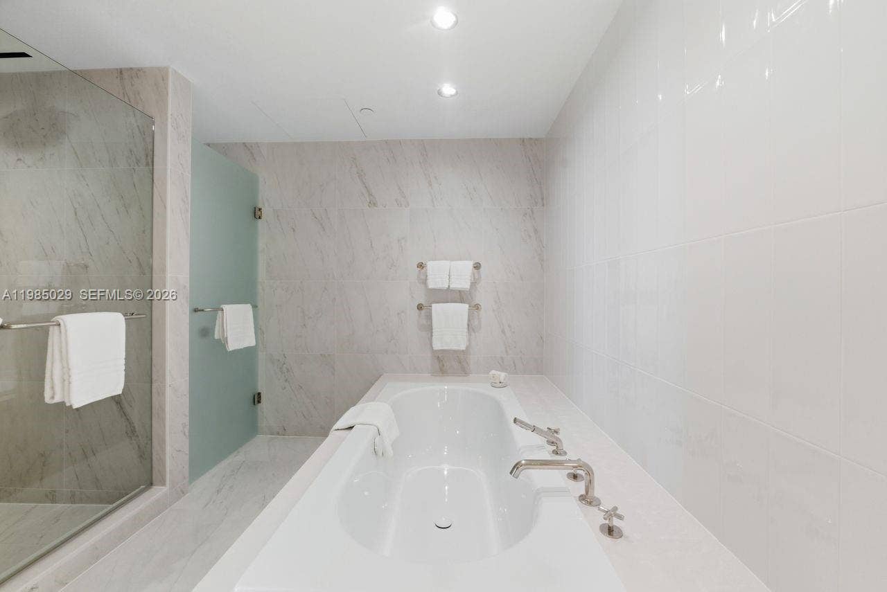 525 N Fort Lauderdale Beach Boulevard, #1509, Fort Lauderdale, FL 33304 Photo 23