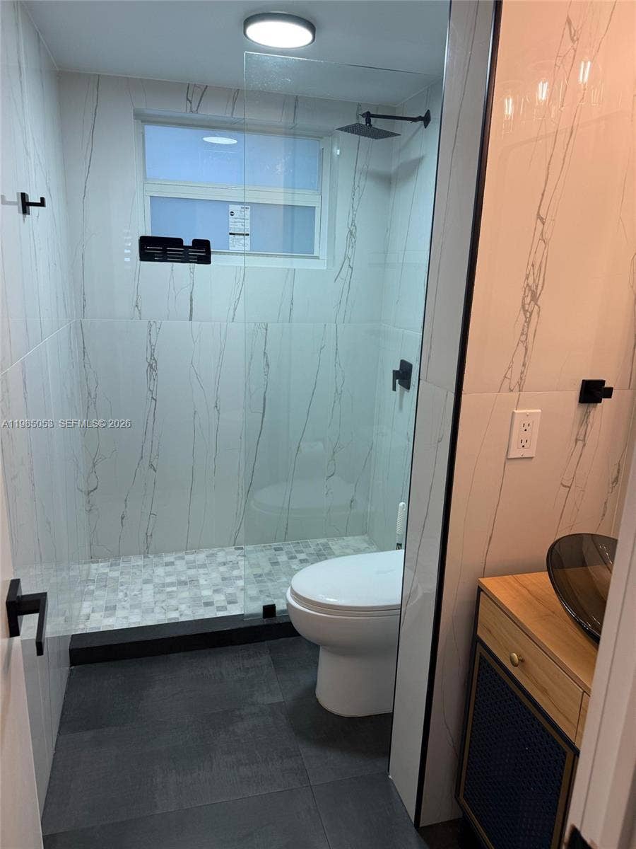 2624 NE 30th Place, #101B, Fort Lauderdale, FL 33306 Photo 19