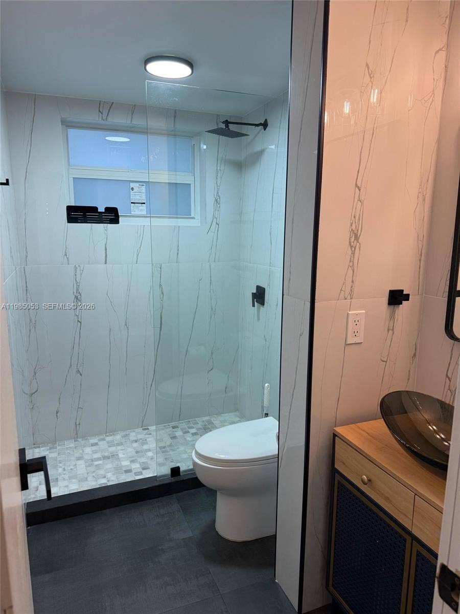 2624 NE 30th Place, #101B, Fort Lauderdale, FL 33306 Photo 13