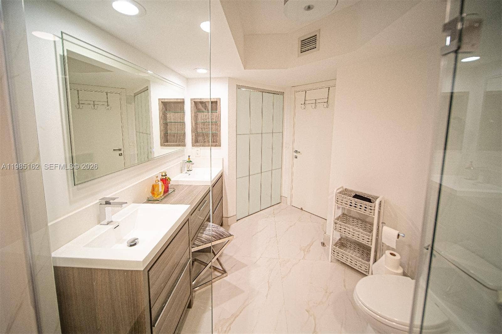 16445 Collins Avenue, #425, Sunny Isles Beach, Sunny Isles Beach, FL 33160 Photo 20