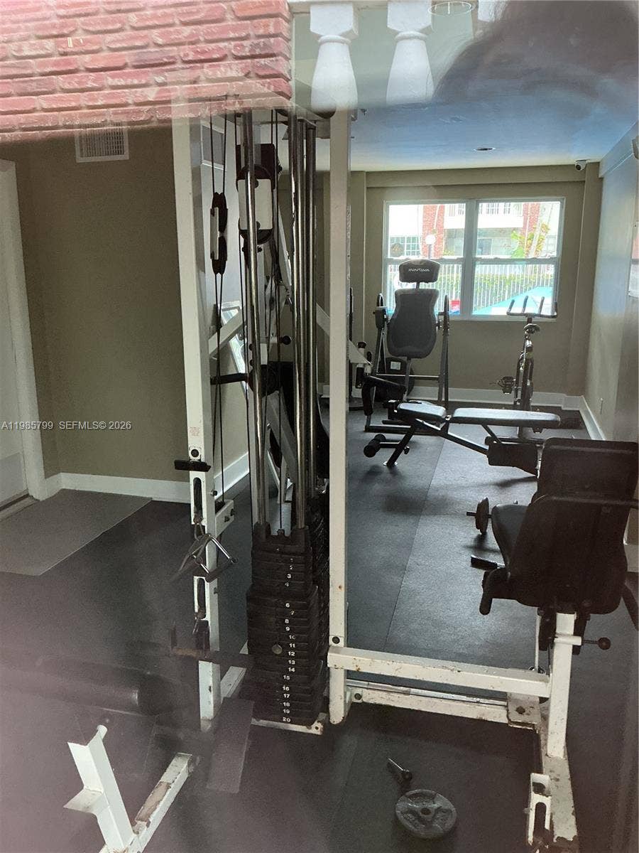 2426 SE 17th Causeway, #209A, Fort Lauderdale, FL 33316 Photo 2