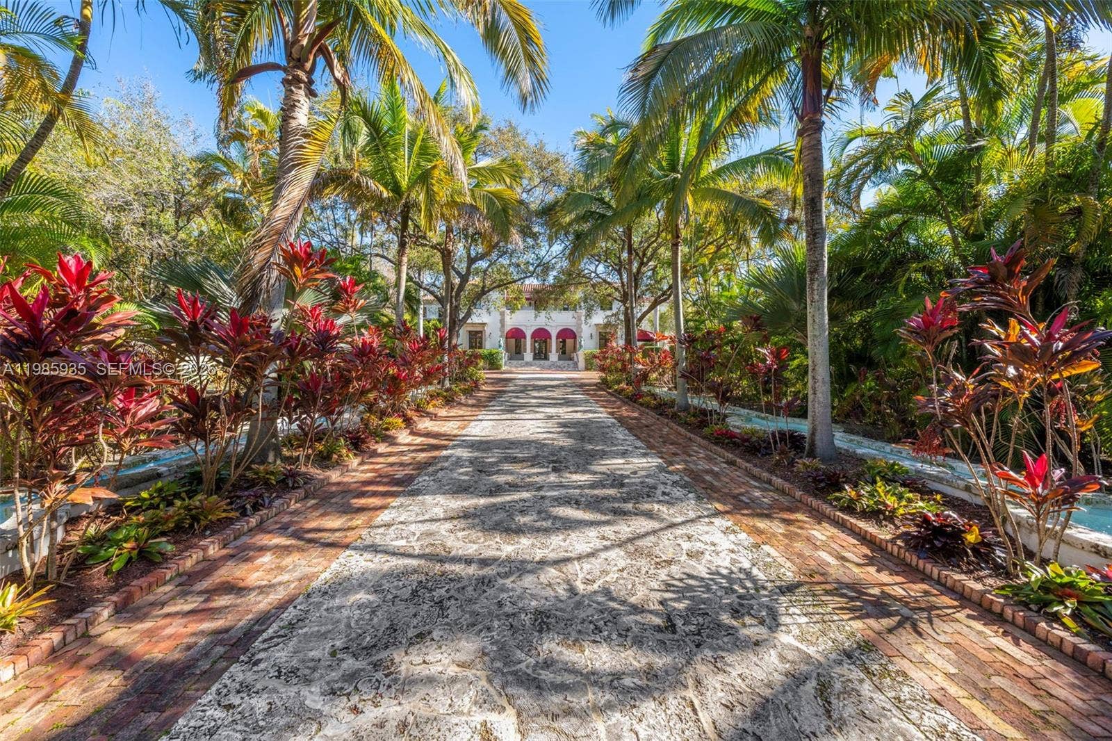 9401 Journeys End Road, Coral Gables, FL 33156 Photo 3