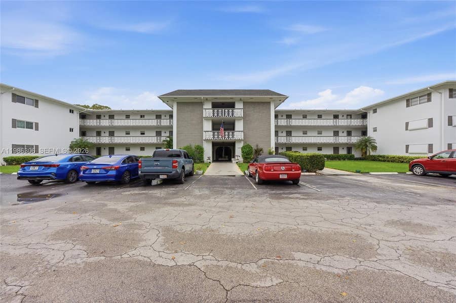 Property photo for 1201 Hillcrest Court, #209, Hollywood, FL