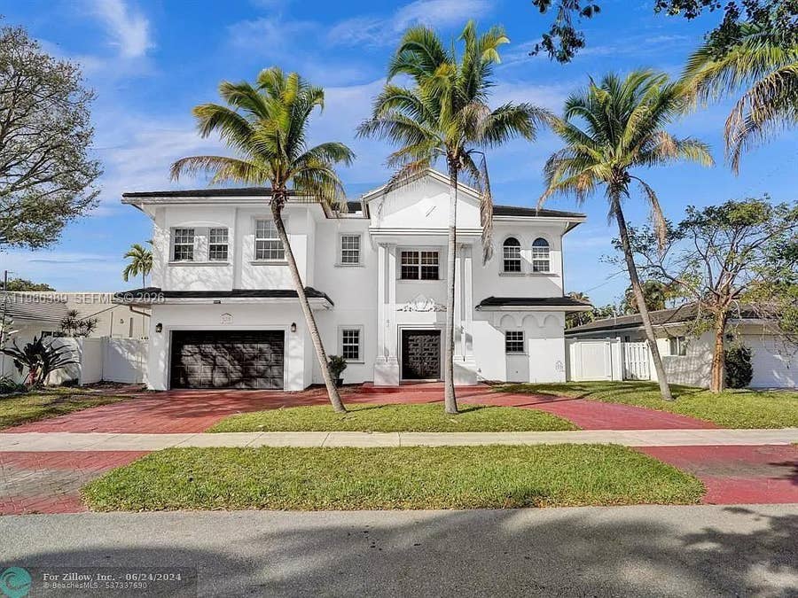 Property photo for 2319 NE 35th Drive, Fort Lauderdale, FL