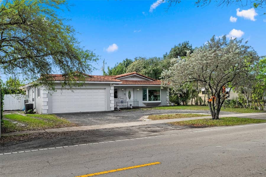 Property photo for 4306 Johnson Street, Hollywood, FL