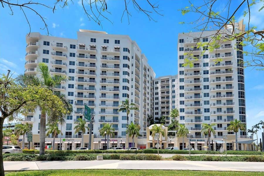 Property photo for 1830 Radius Drive, #501, Hollywood, FL