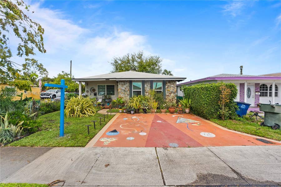 Property photo for 720 NW 4th Street, Hallandale Beach, FL