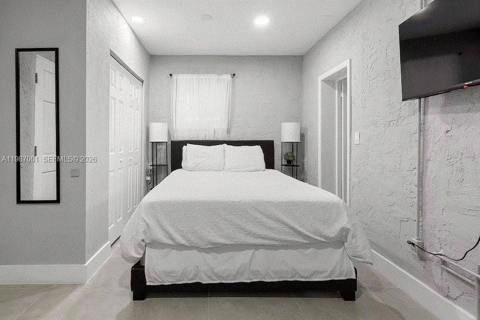 1608 NE 34th Street, Oakland Park, FL 33334 Photo 10