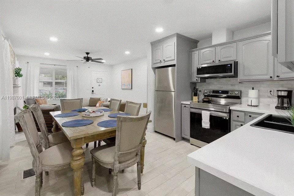 1608 NE 34th Street, Oakland Park, FL 33334 Photo 8