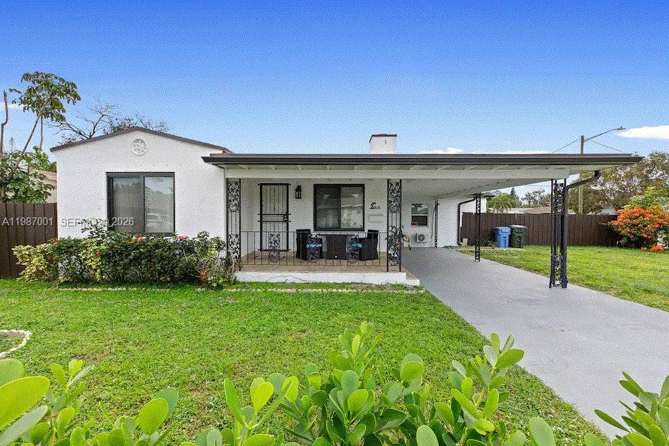 1608 NE 34th Street, Oakland Park, FL 33334 Photo 2