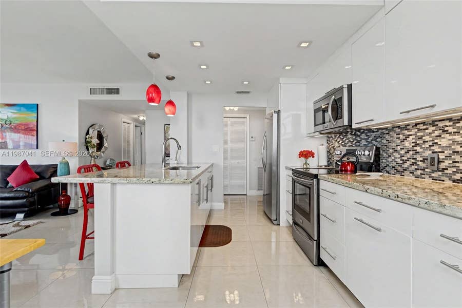 Property photo for 4330 Hillcrest Drive, #619, Hollywood, FL