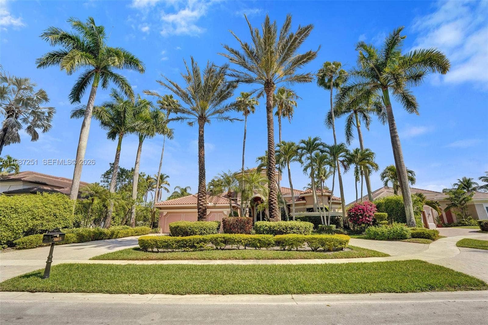 10813 Blackhawk Street, Plantation, FL 33324 Photo 5
